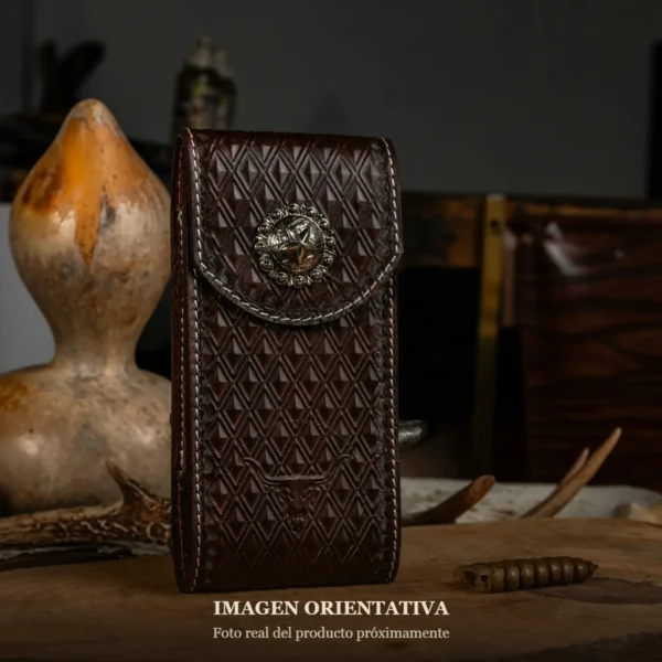 Accesorio de cuero repujado (imagen orientativa)
